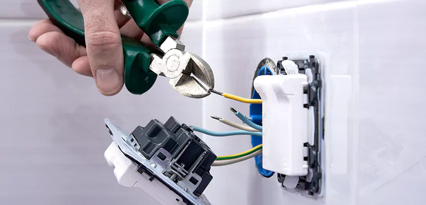 Outlet and Switch Repair Services in Urbandale