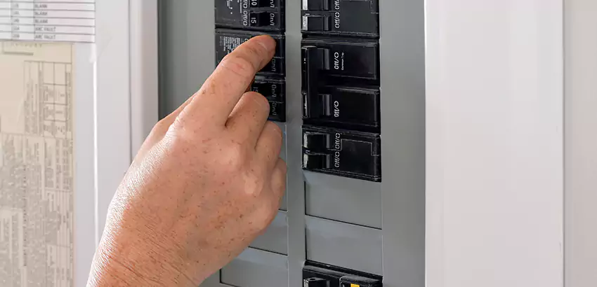 Meter-Mounted Transfer Switch Installation in Urbandale