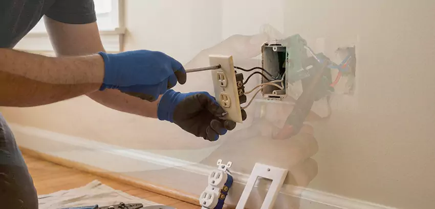 USB Outlet Replacement in Urbandale