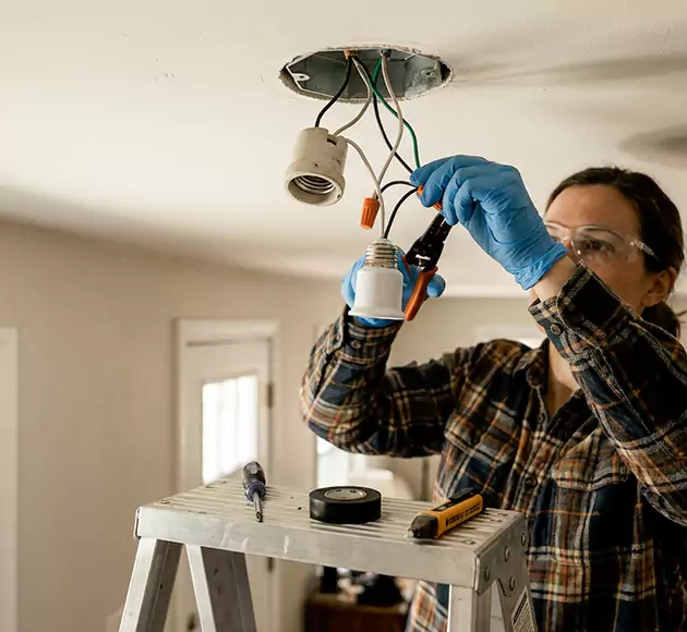 Professional Light Socket Replacement: Your Local Fixture Repair Team in Urbandale, IA
